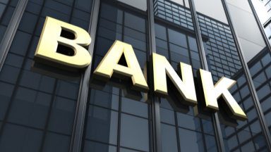 How blockchain technology is reshaping banking: faster transfers